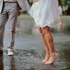 outdoor wedding in rain