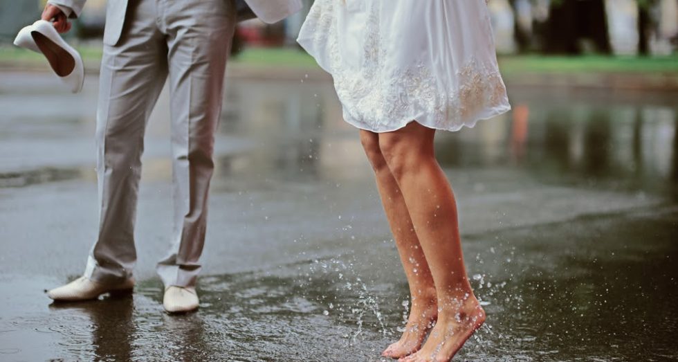 outdoor wedding in rain